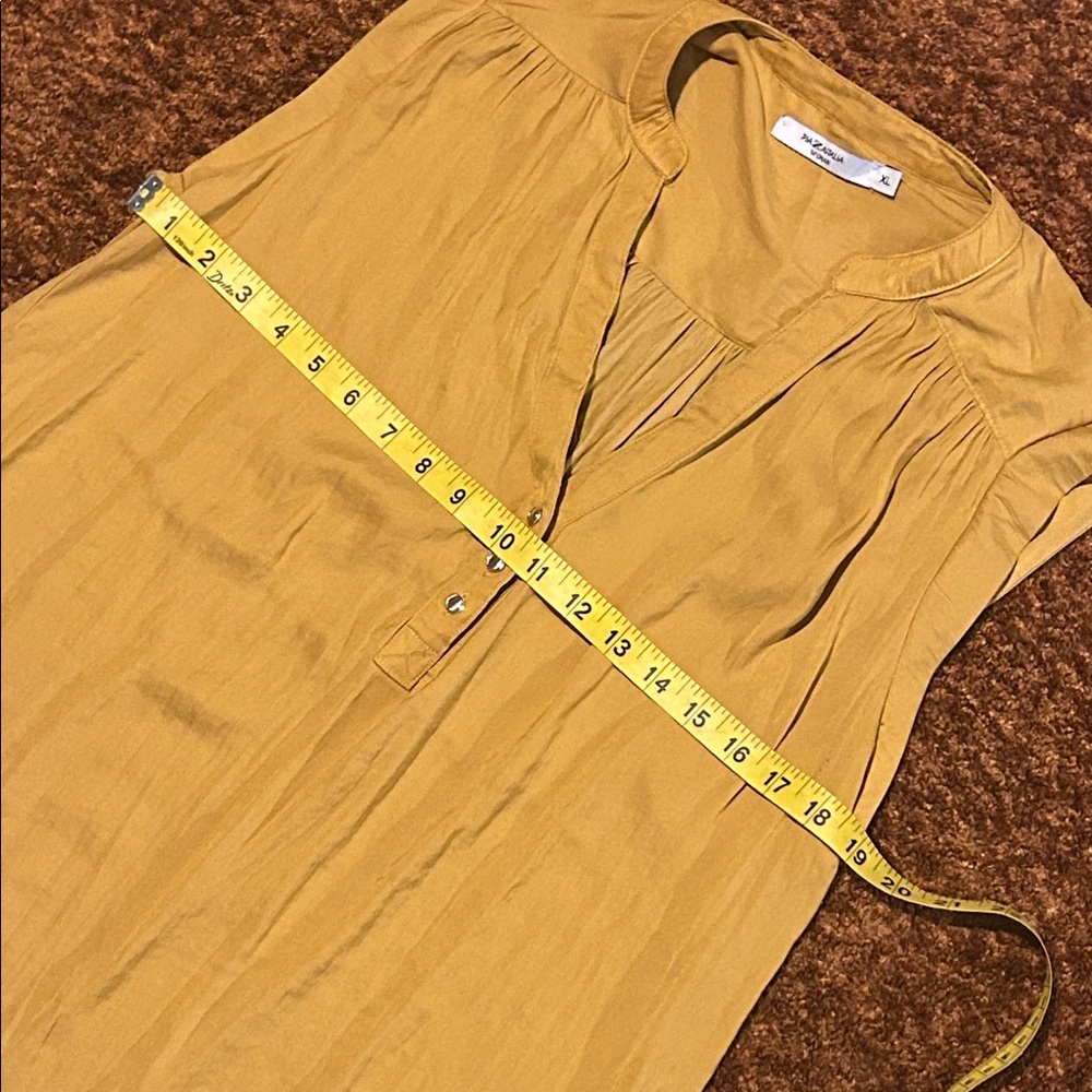 Chic Mustard Sleeveless Blouse - Picture 4 of 5